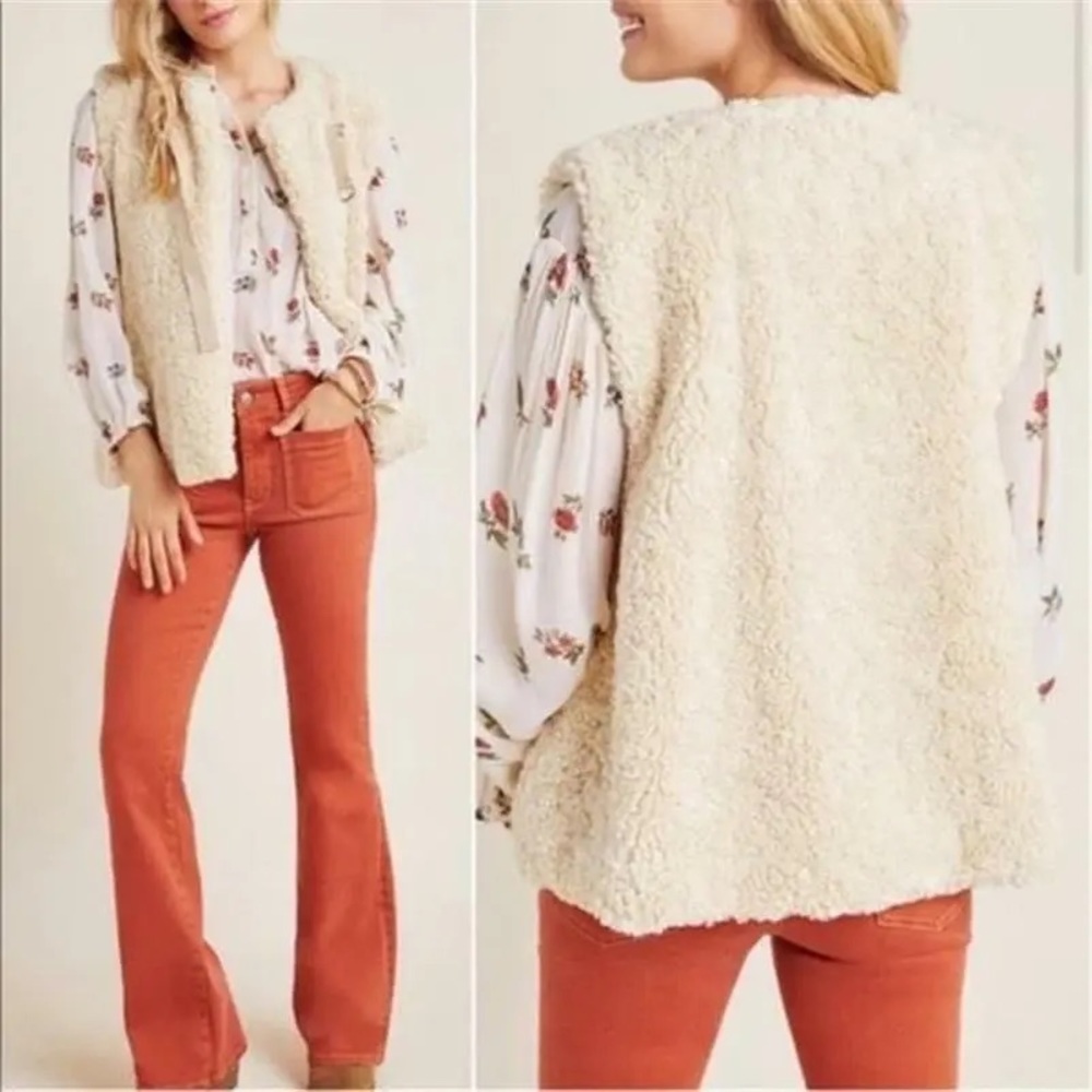 ANTHROPOLOGIE Akemi + Kin Alonna fuzzy Teddy Plush Sherpa tan Vest One Size - Picture 2 of 7